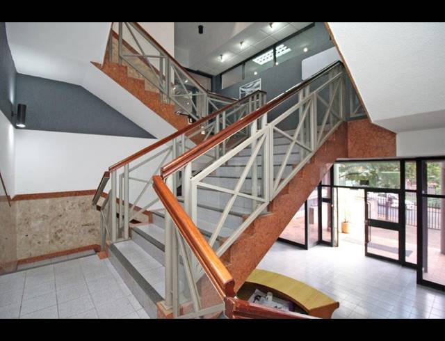 476M² BUILDING TO LET IN SUNNYSIDE